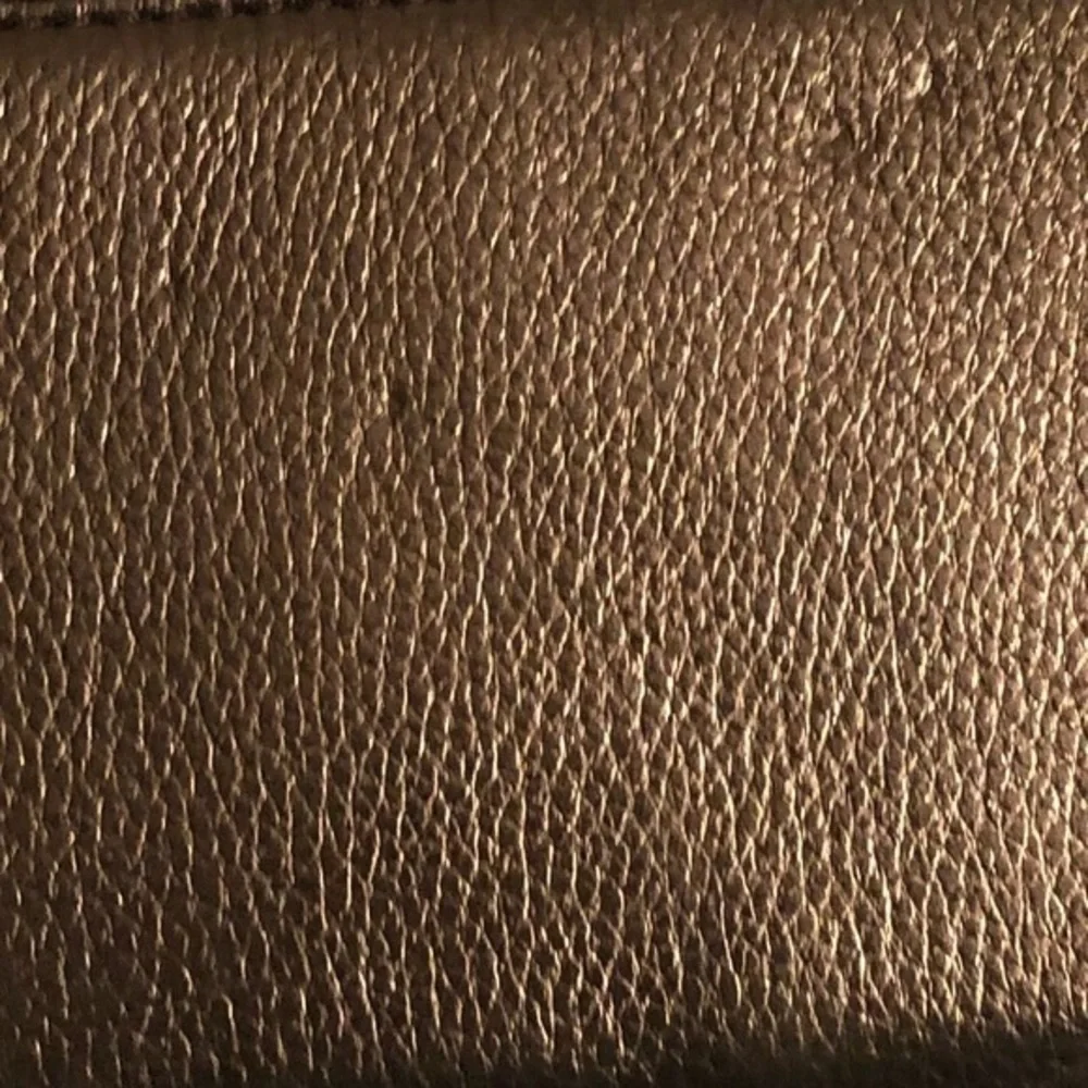Michael kors silver metallic clutch zipper wall wristlet